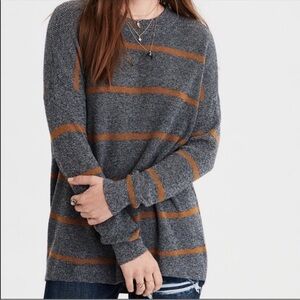American Eagle Grey Striped Jegging Fit Sweater